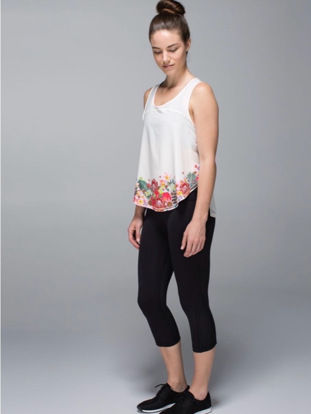 NWT lululemon run split singlet - Picture 2 of 9